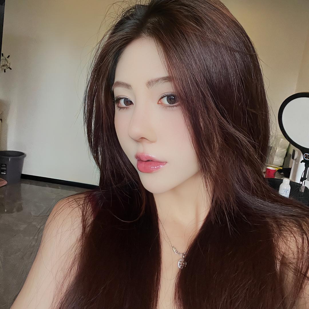 房老板.