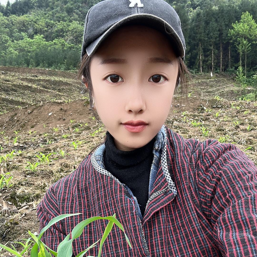 爱笑的小欢欢