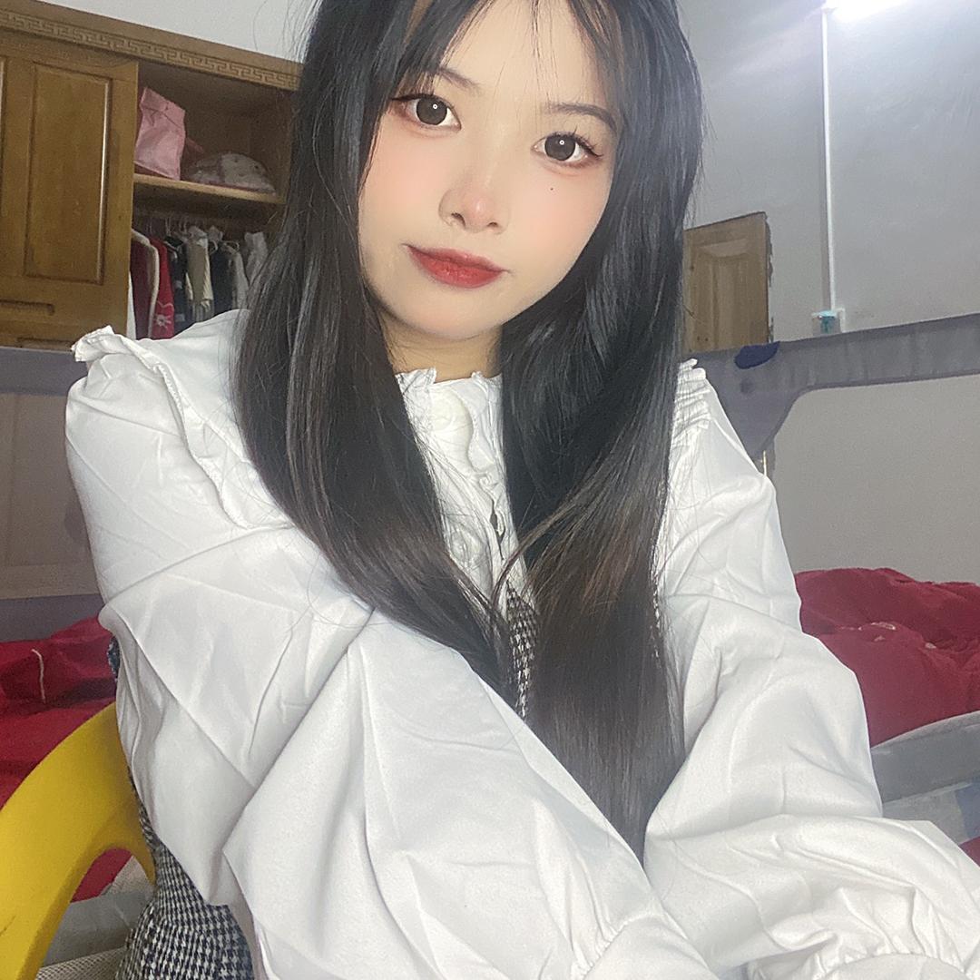娟娟有点婴儿肥