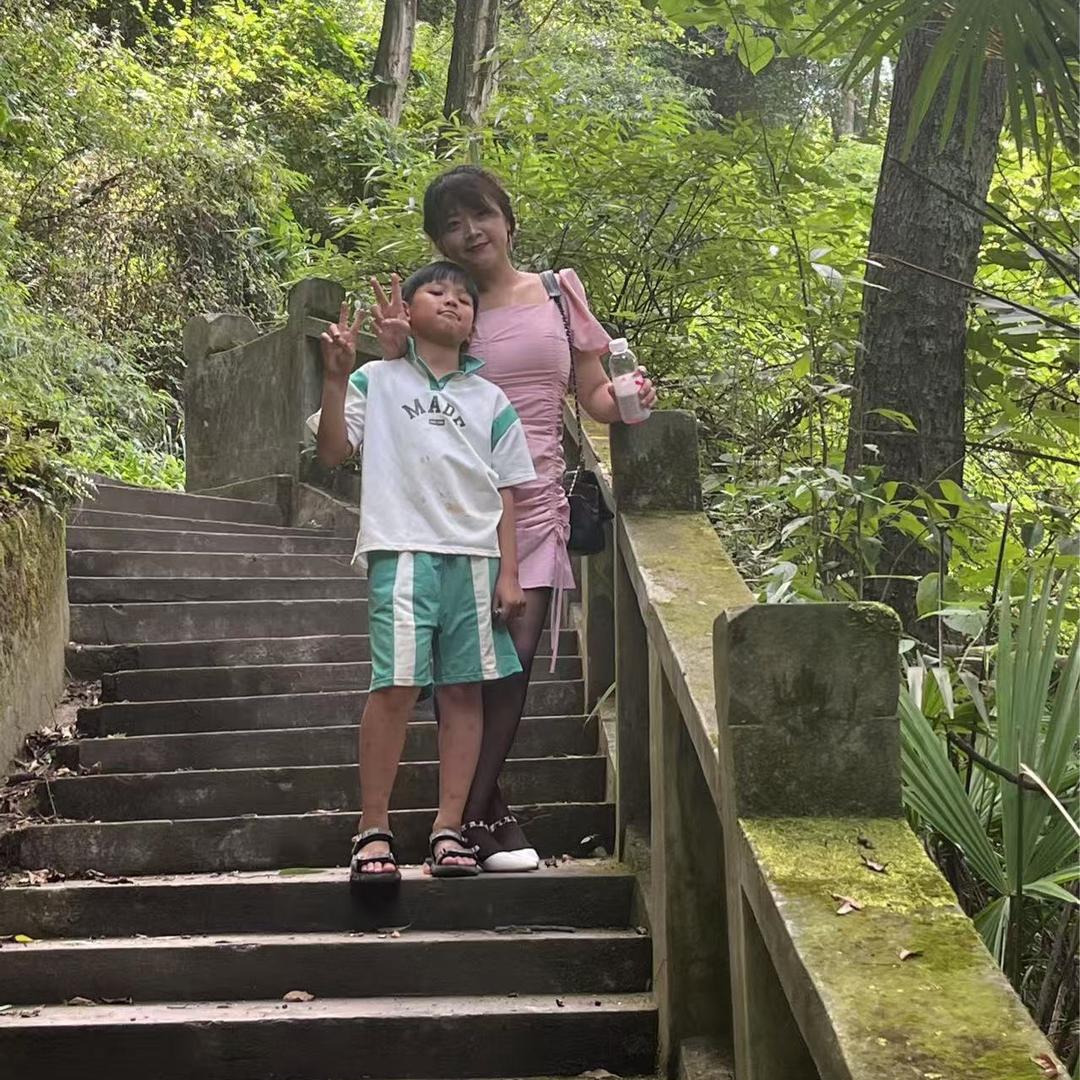 慧慧（拒绝连赞！！！）