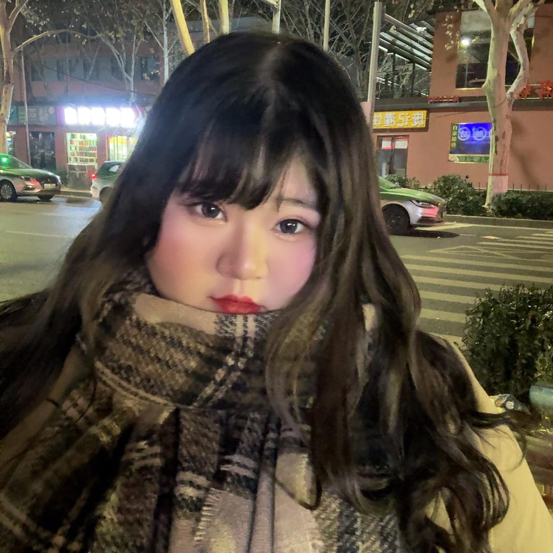 零零后特大码女装