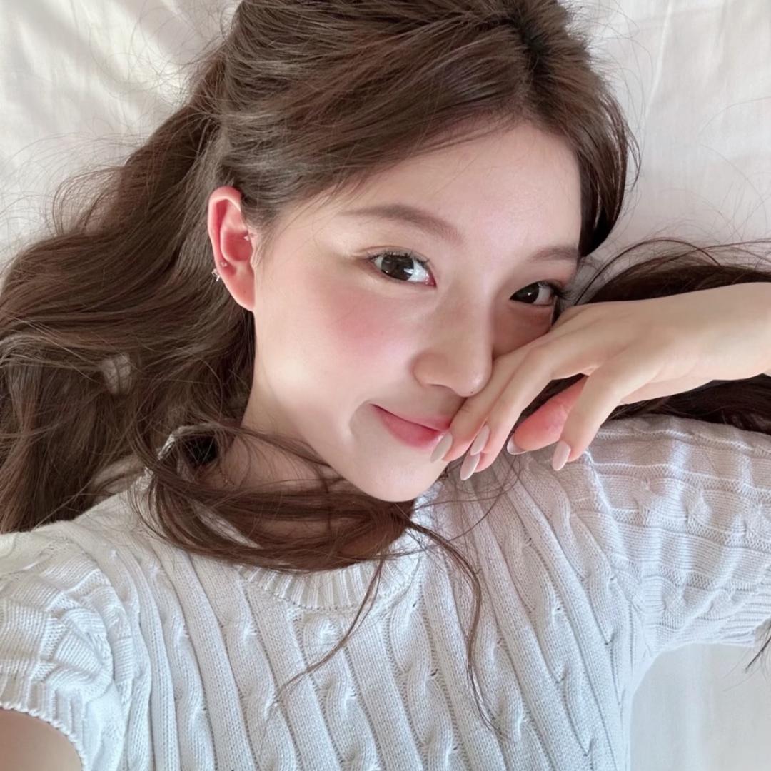 ㅤㅤㅤ  ㅤ  ㅤㅤ