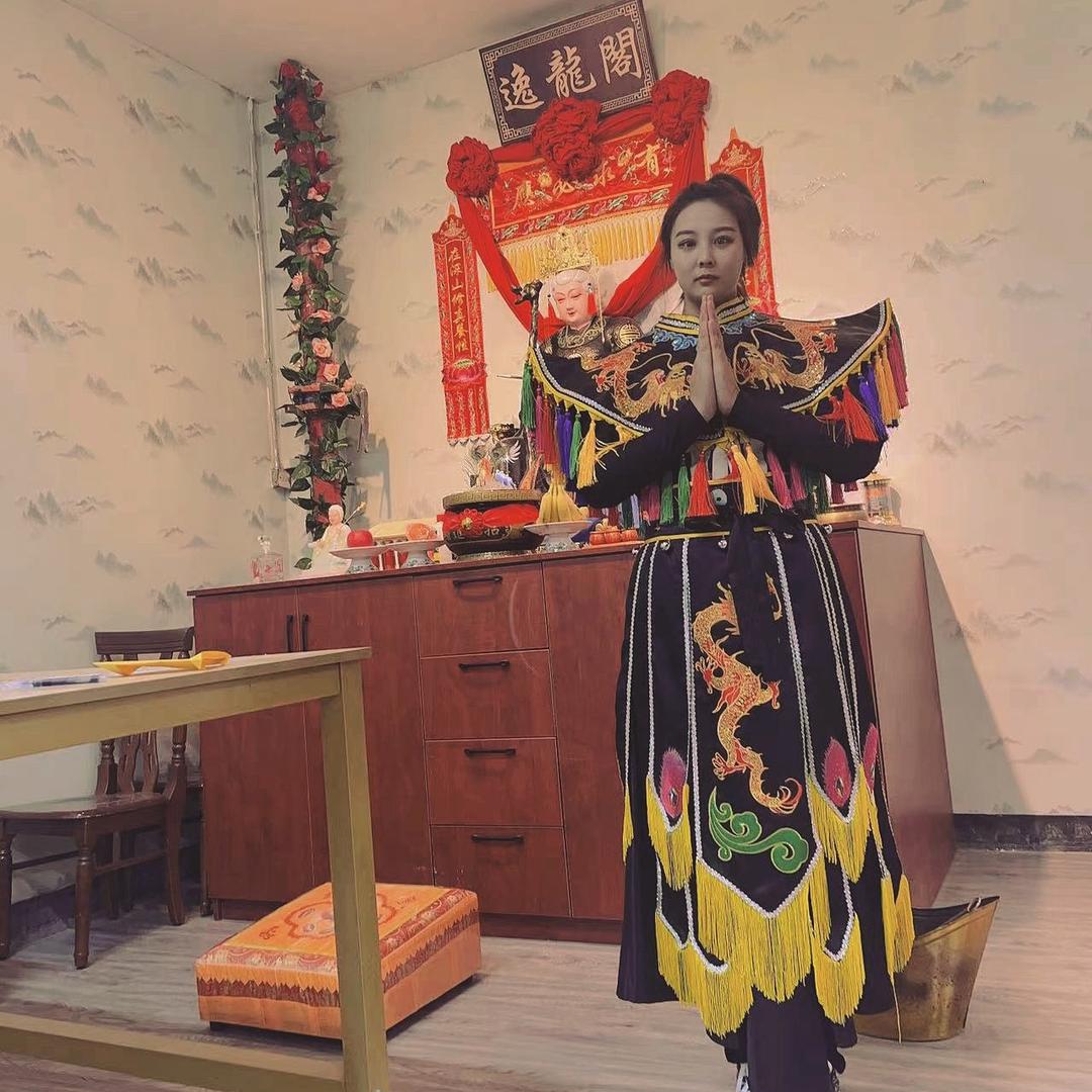 “小怡砸”
