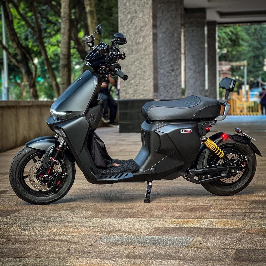 领秀电摩配件批发