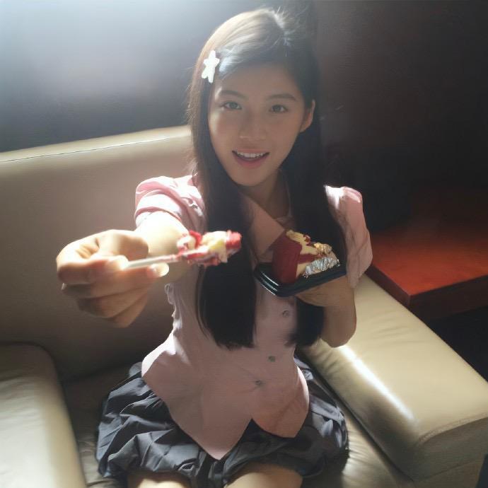 椰奶小颗粒'（🈲连赞）