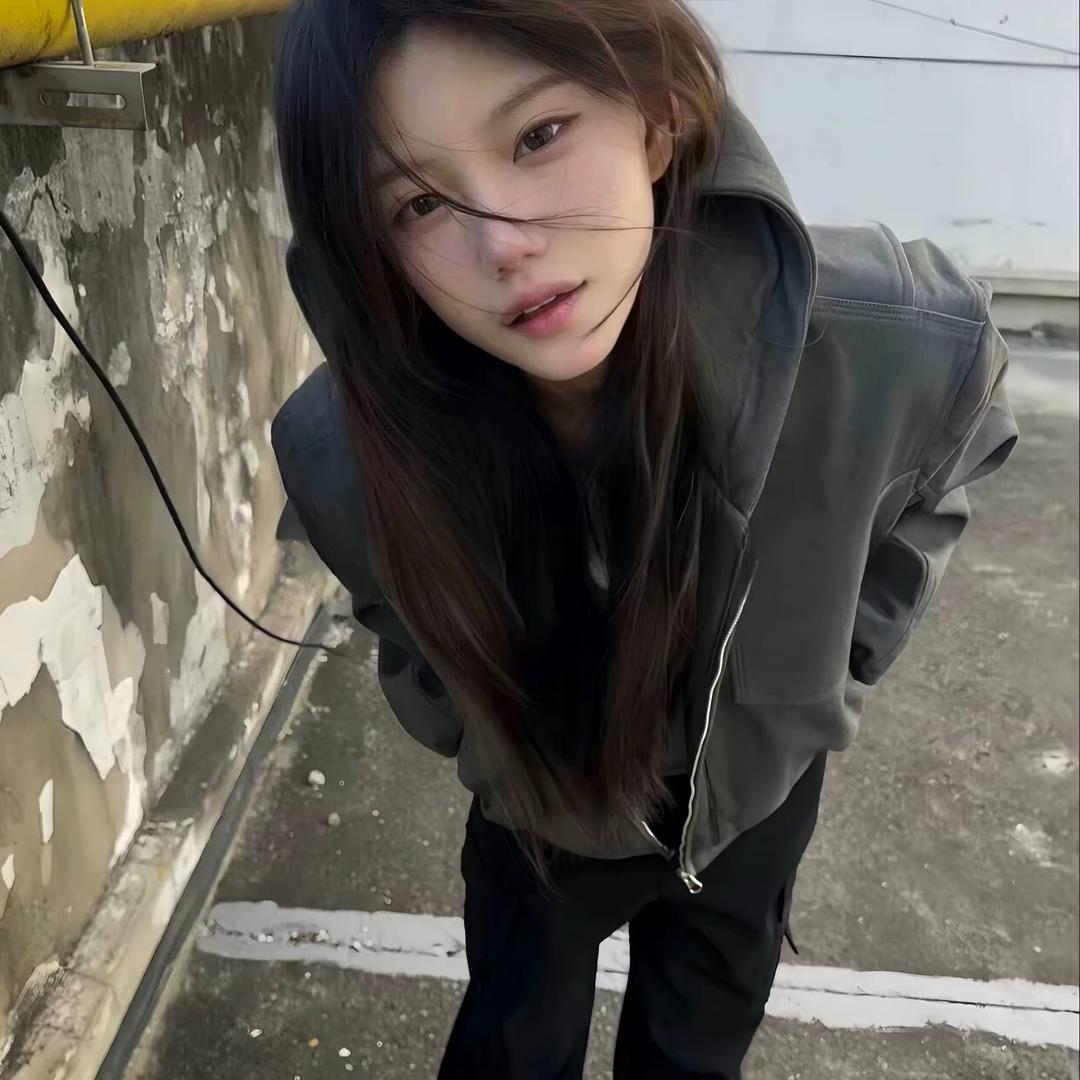 阿居.