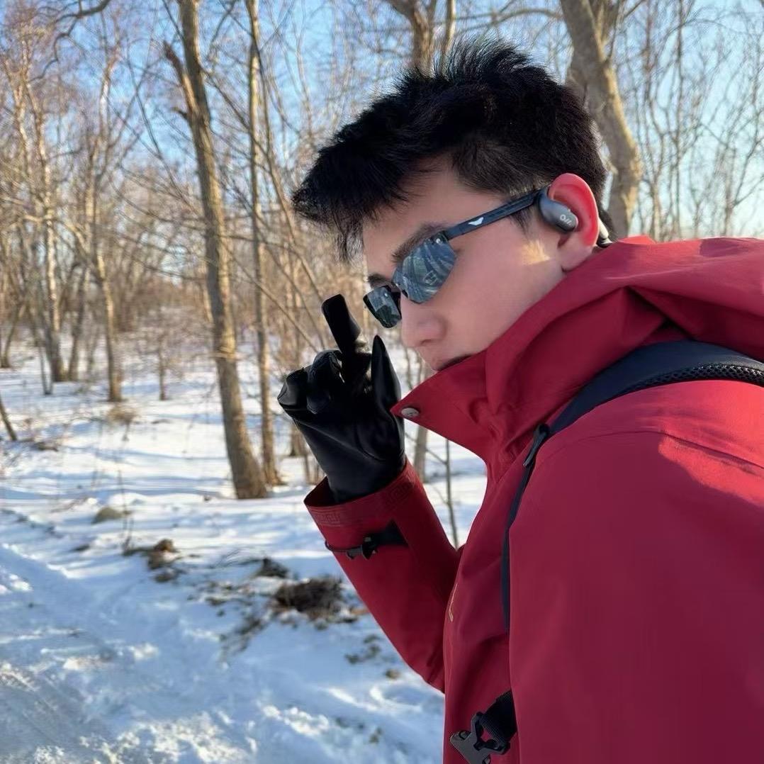 李查查