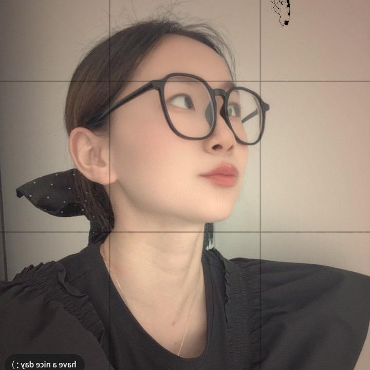 尹祎祎1️⃣1️⃣