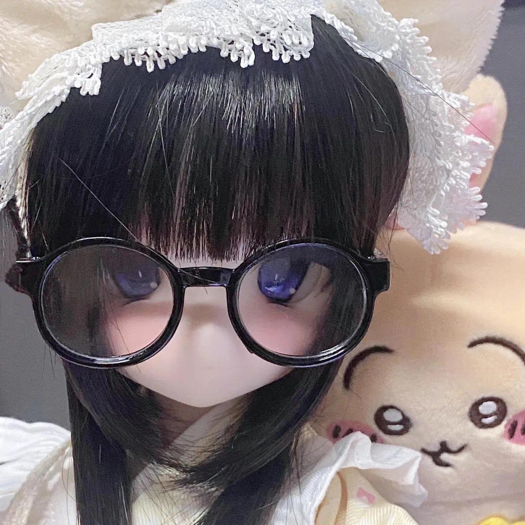 何妍