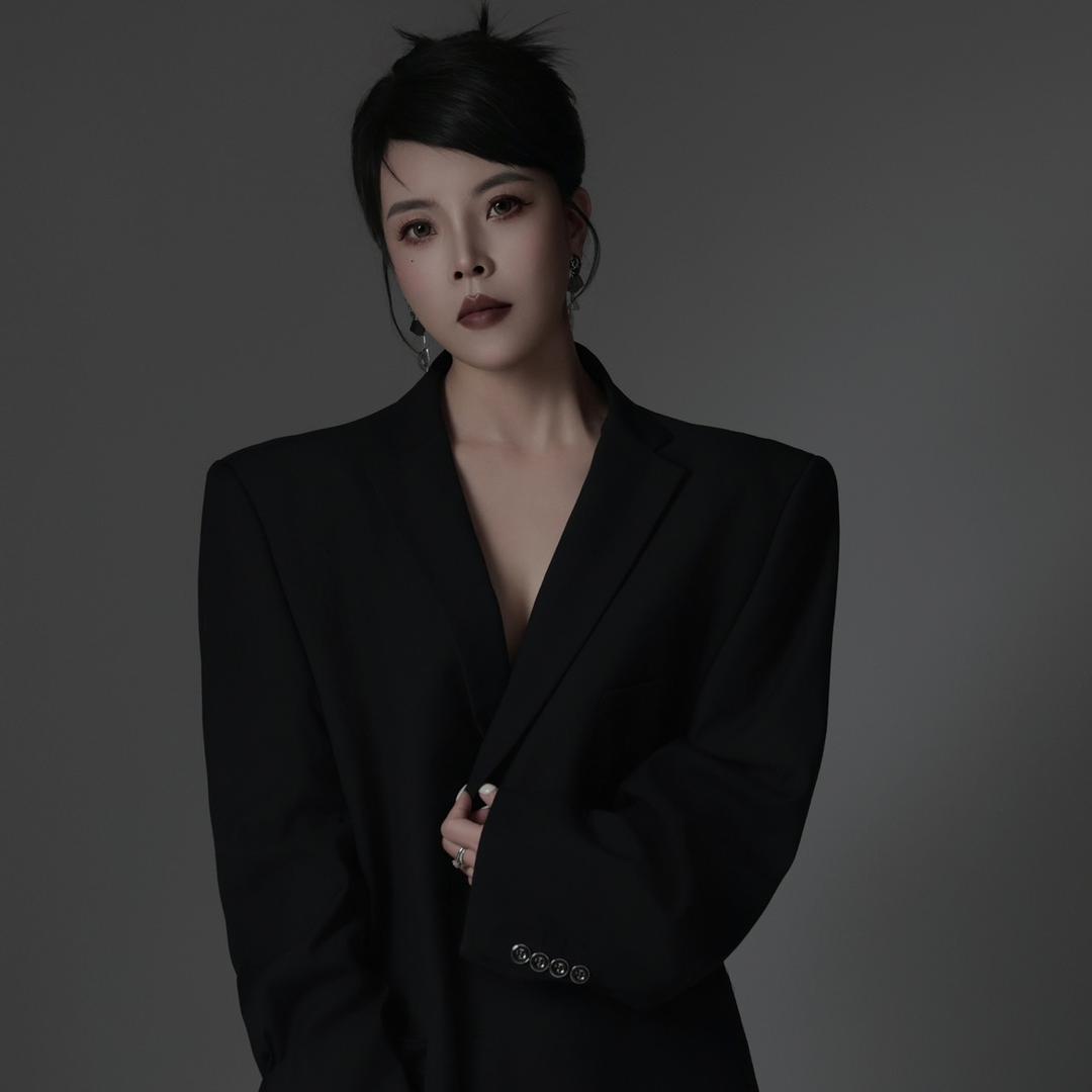 🇨🇳仙绣 👰‍♀️婚纱💃化妆