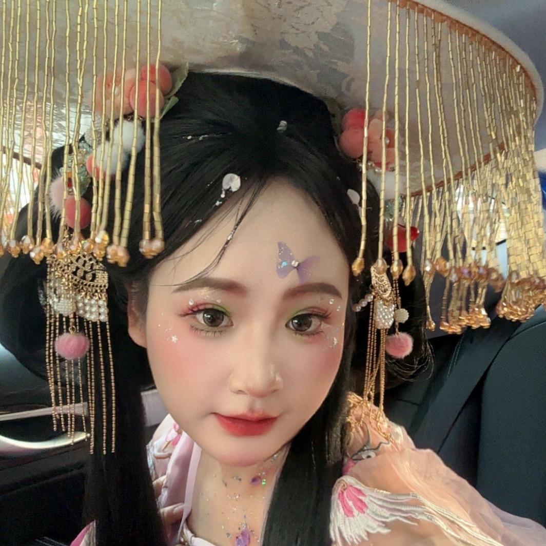 汉服少女（三兔）