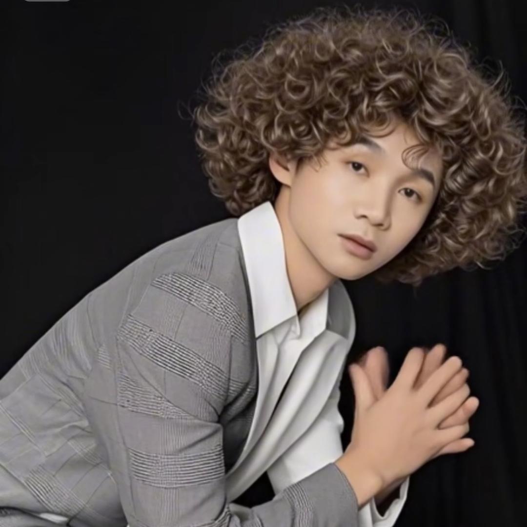 阿秋专业接发（兰兰）