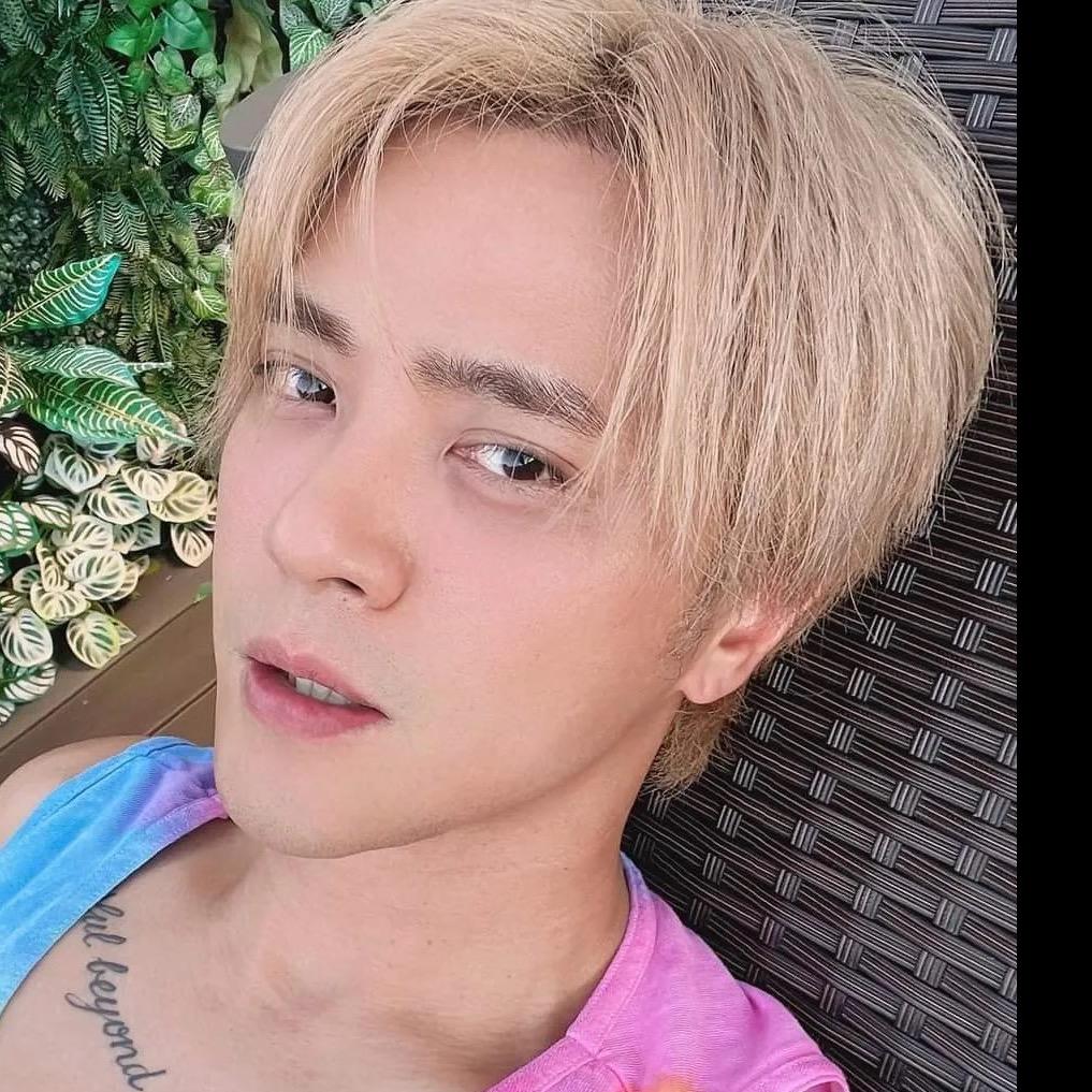 爱笑的安豪君
