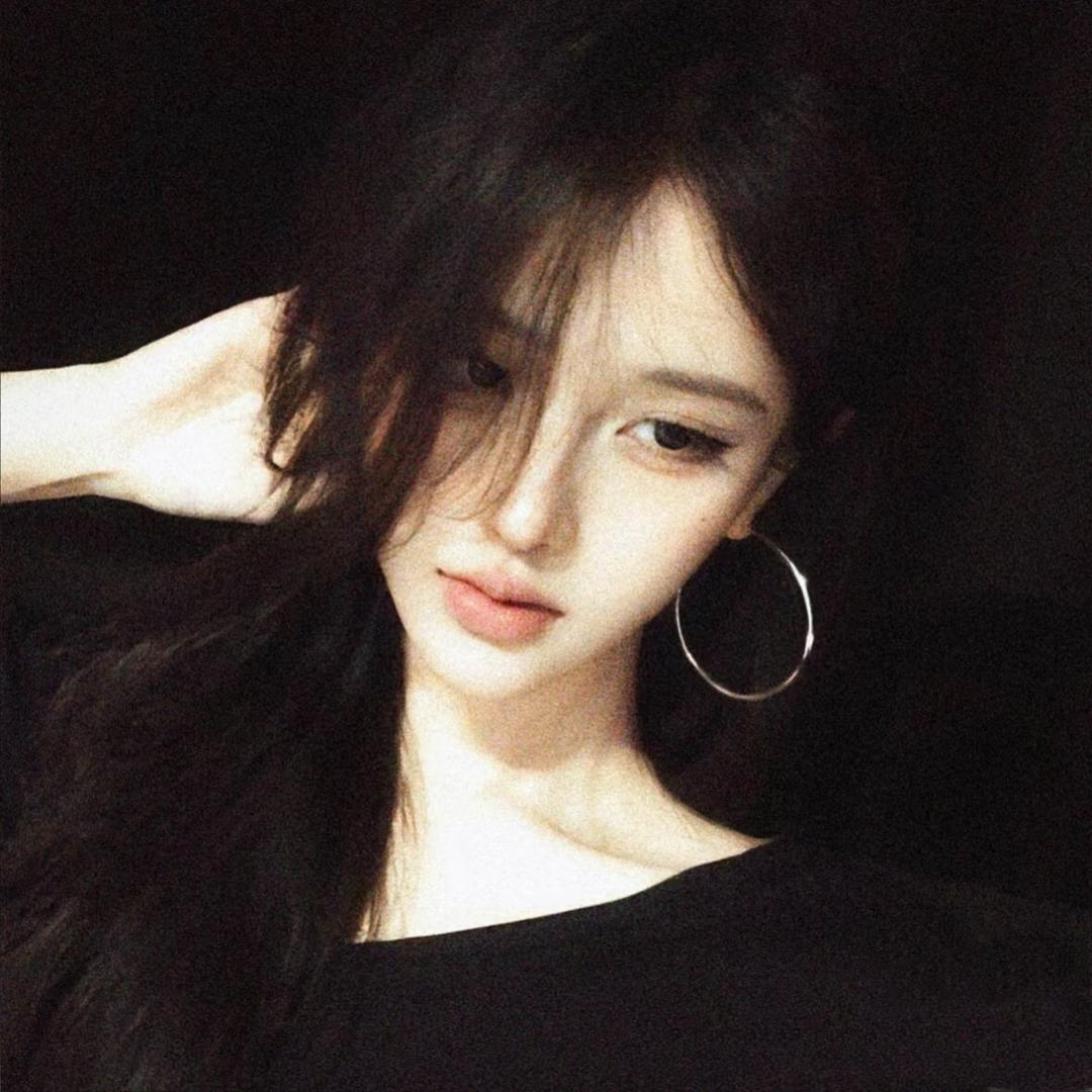 Yy1.