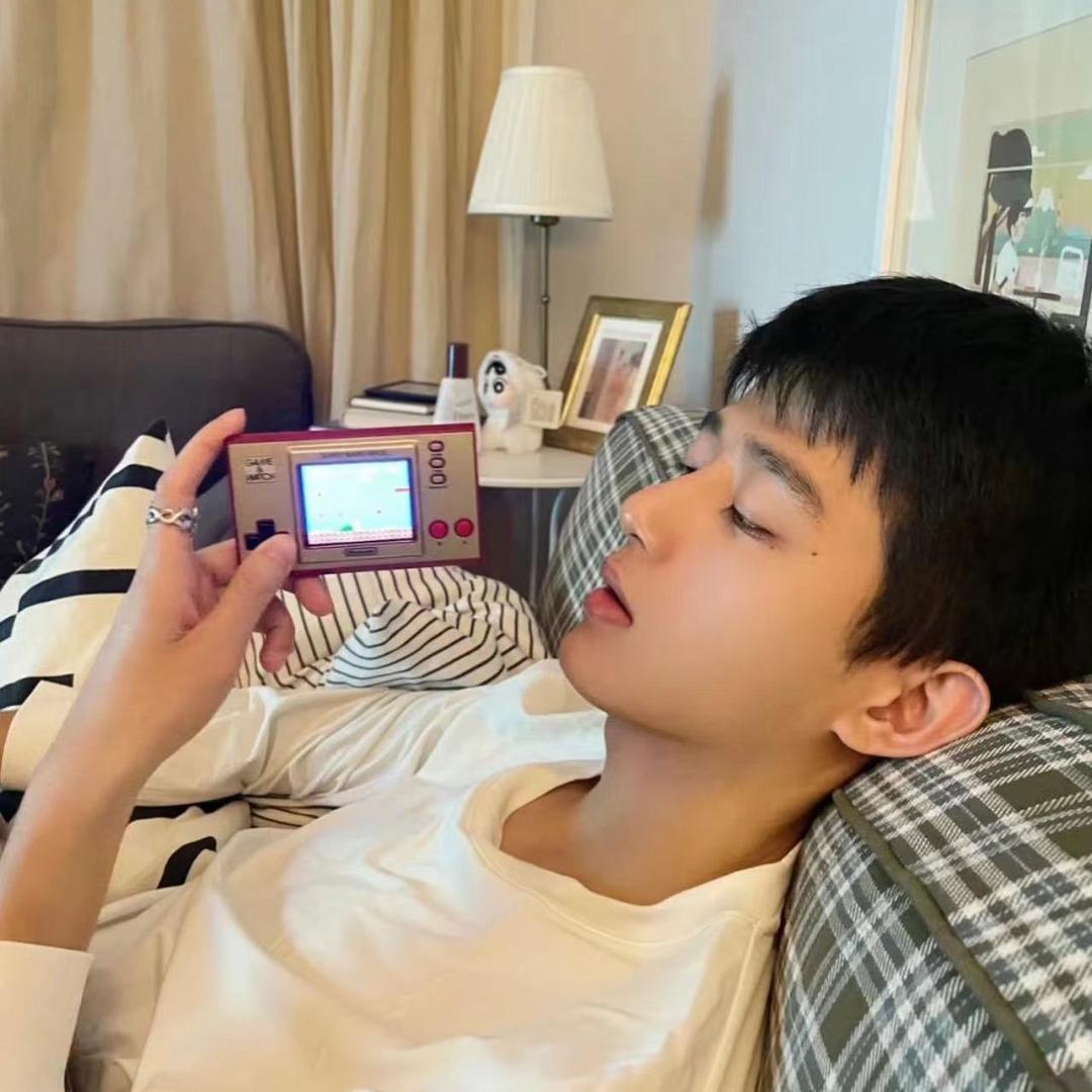 小老弟’’