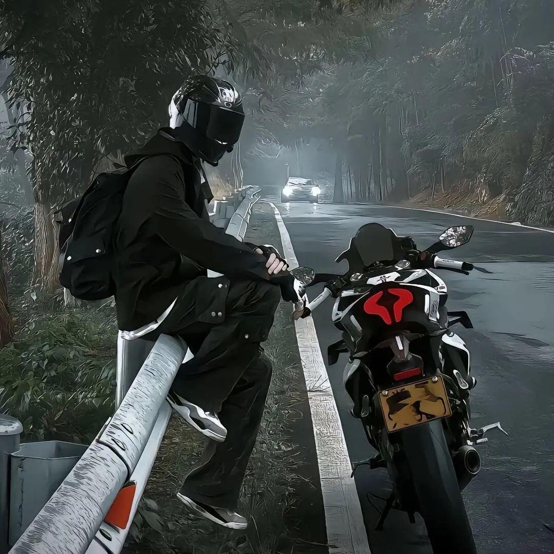 ✎𝒜𝓌凡夫俗子🌶️