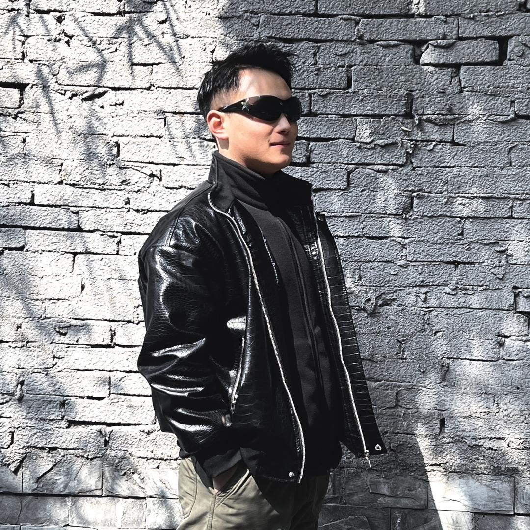 @鲁轩王龍洋的日常