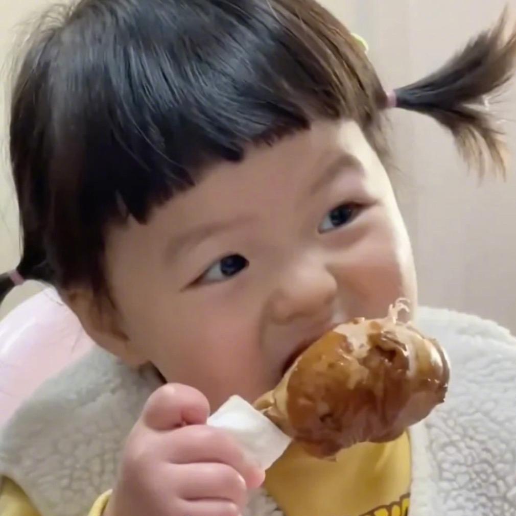 麦咔田心童装毛衣