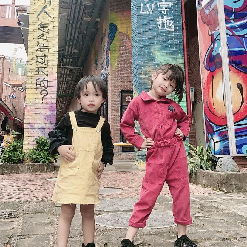 七七👩‍👩‍👧‍👧