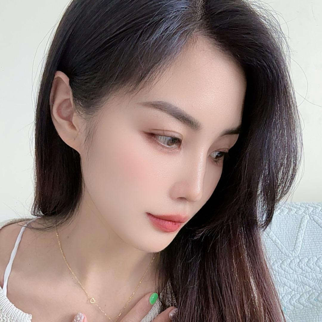 百薇儿🍀（十月九号生日庆）