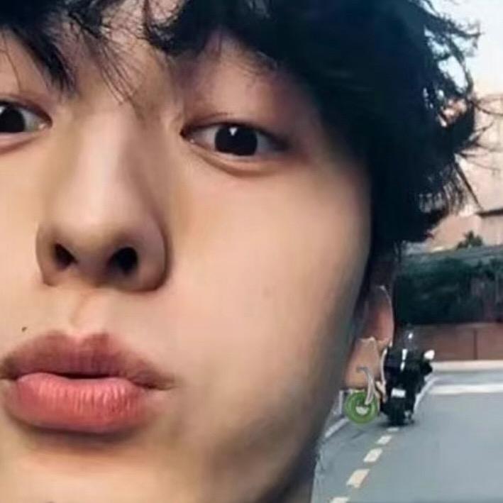 邬郁涂料工玉中