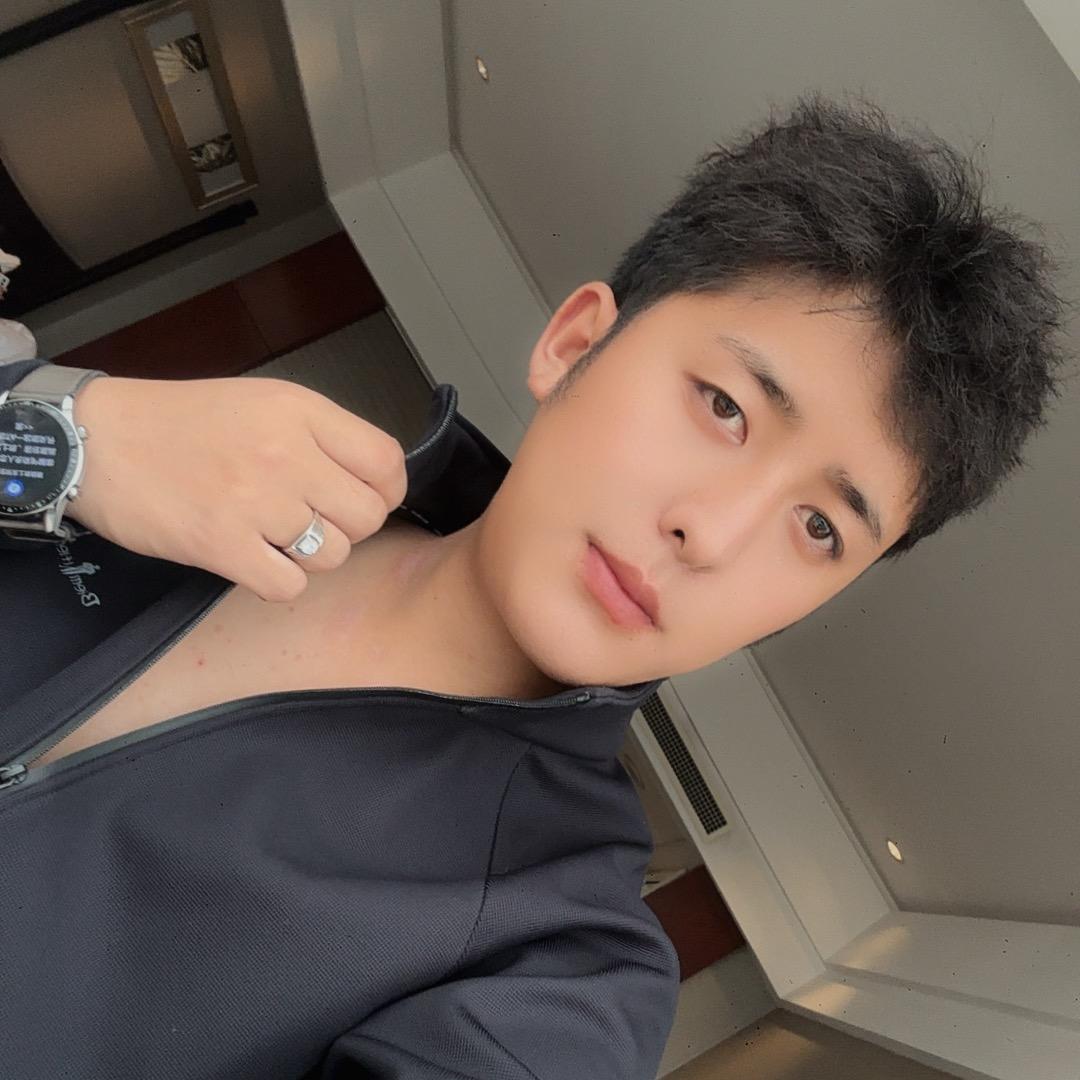 低调不失高傲🤙