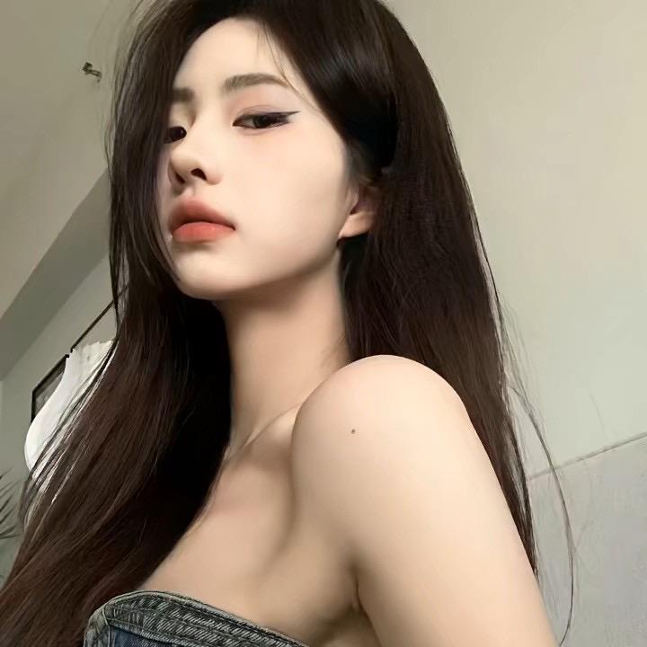 没牵过男孩手.