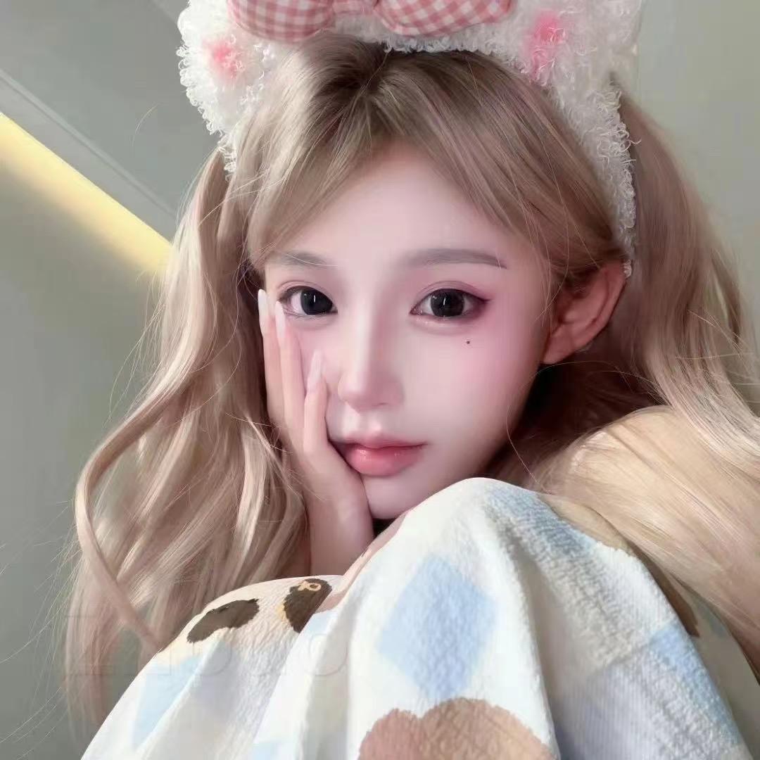 麻 辣 猪 蹄.