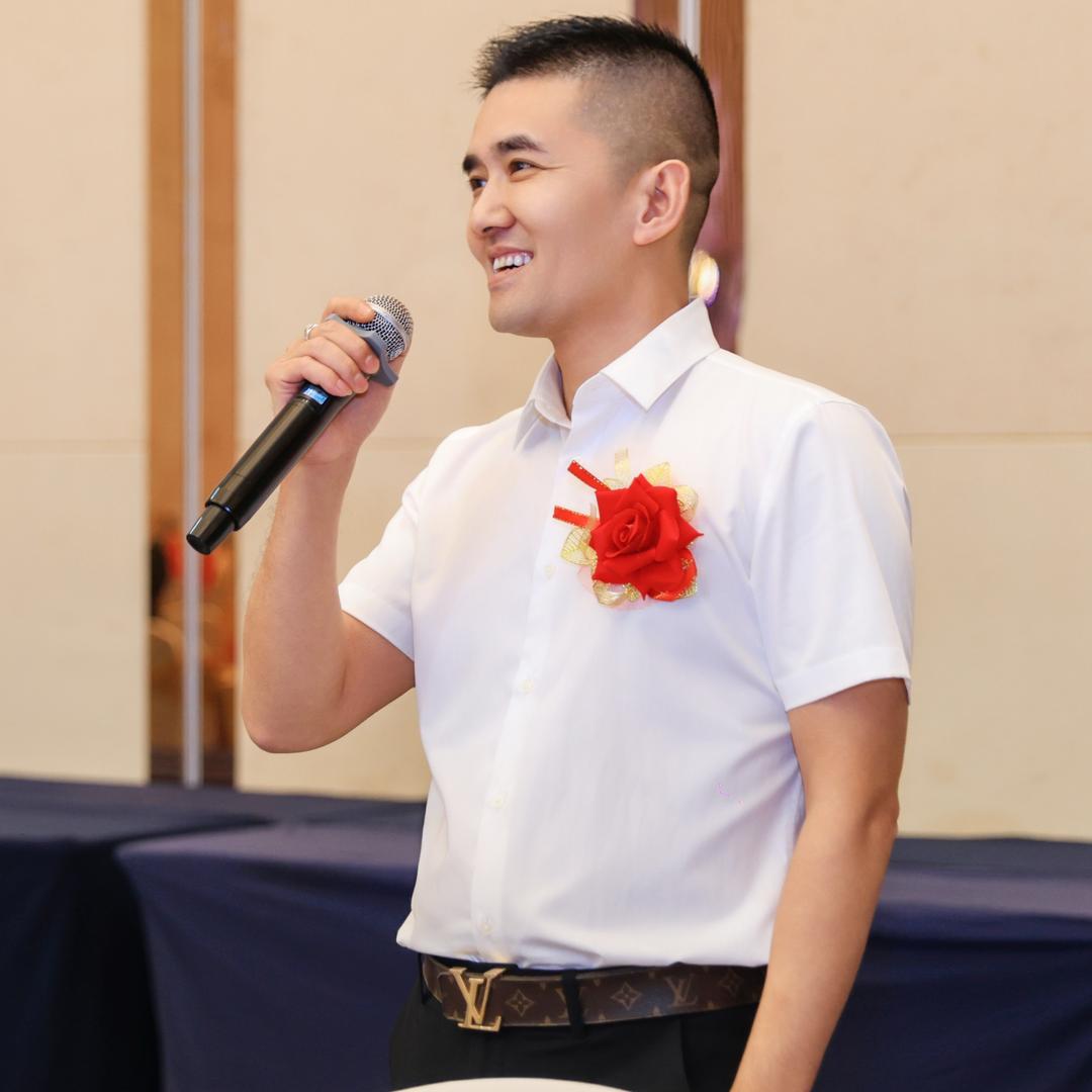 红酒先生（钟赫宸）