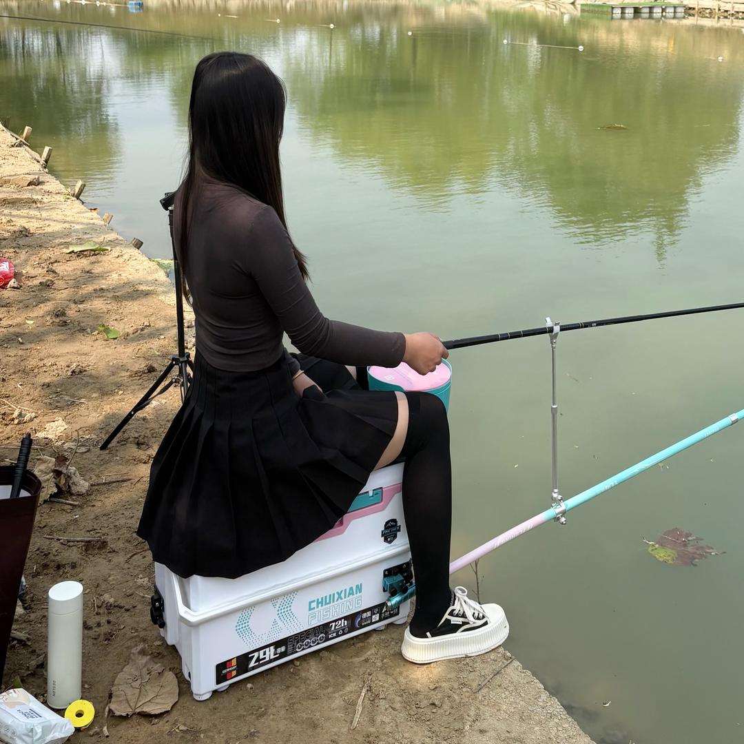 阿飘钓鱼