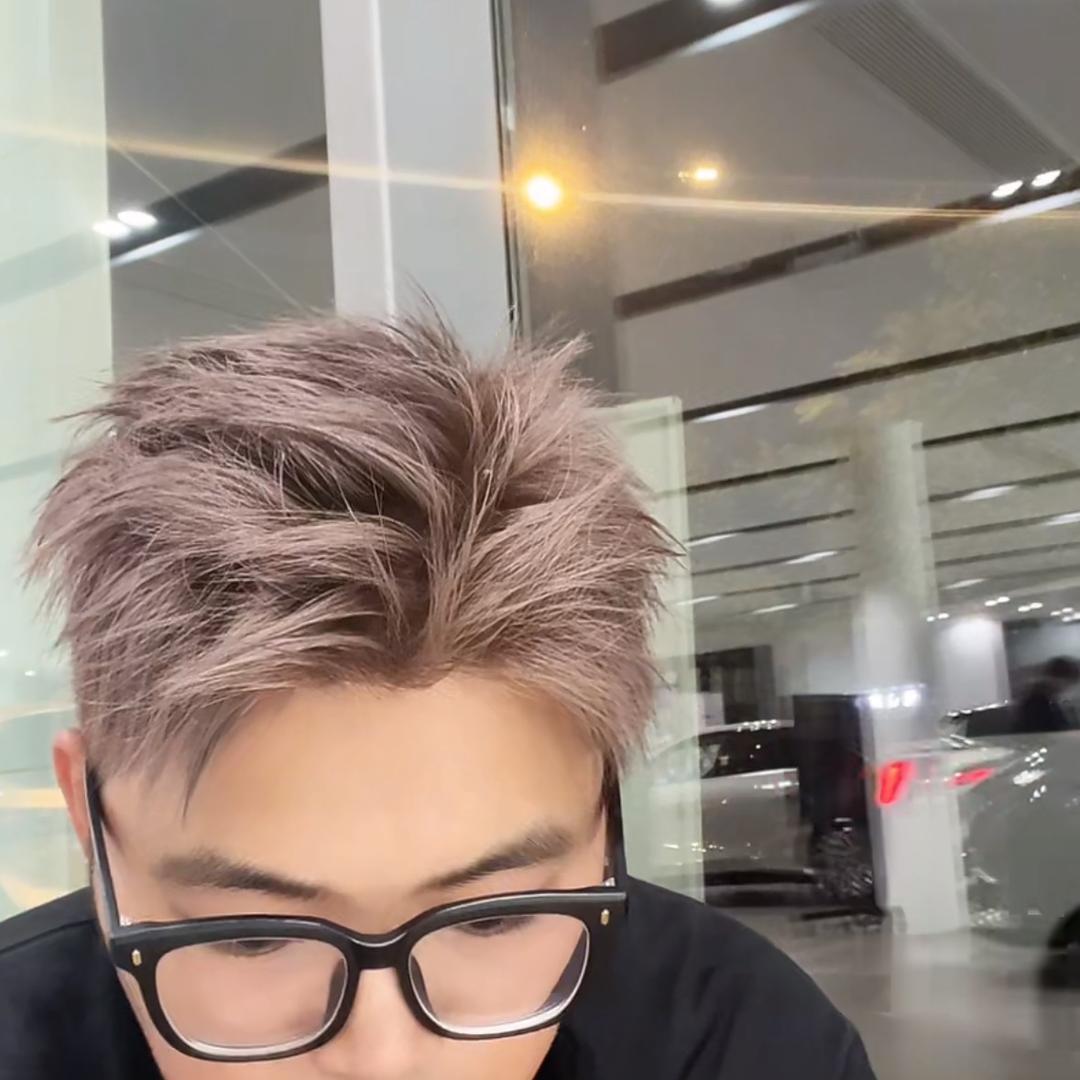 在杭行荟卖拌川的老于