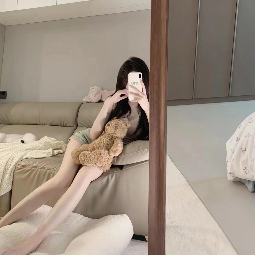 小77