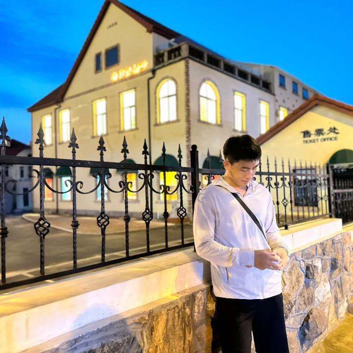 小李睡不醒