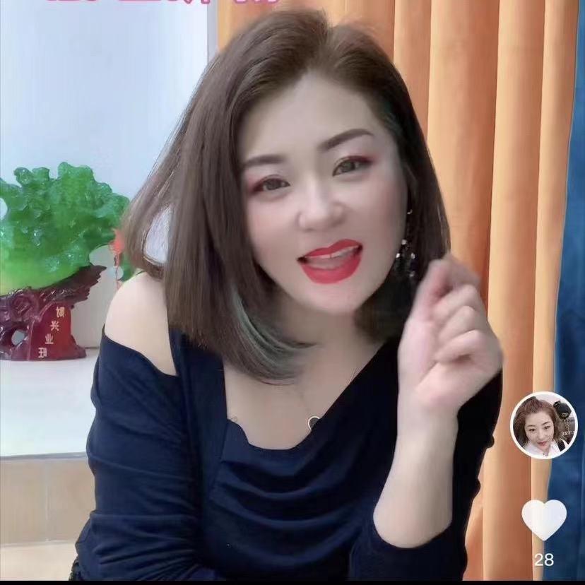 简尚大码女装店