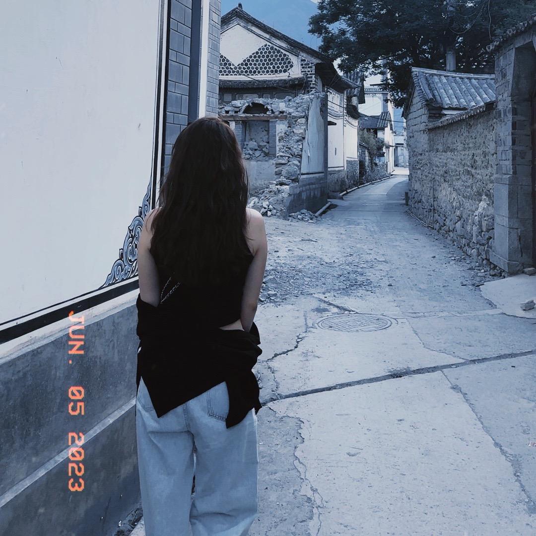--Lu 瑶