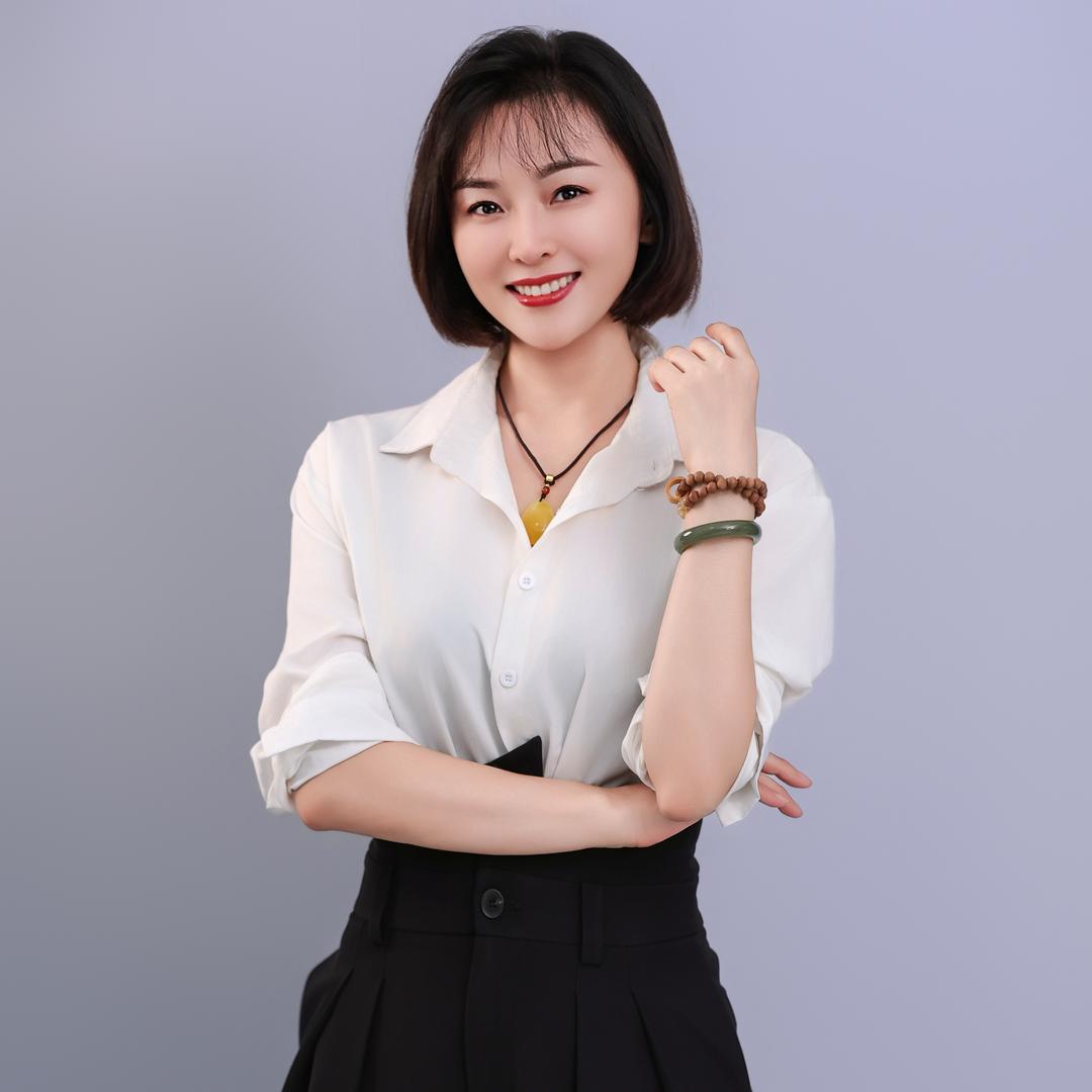 伊人肌秘·桂林专业调肤. 梅林院长