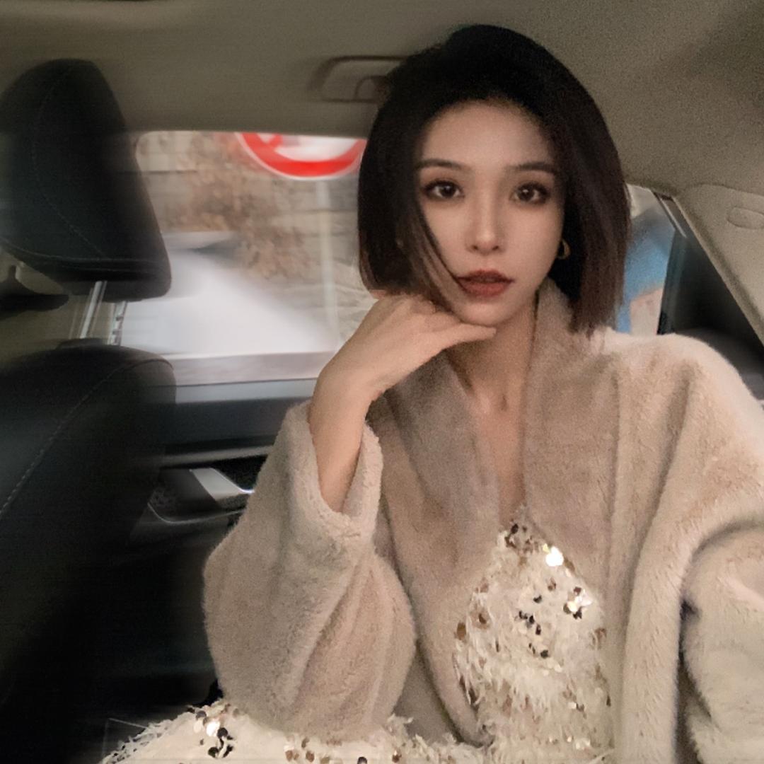 86斤的小月叉叉