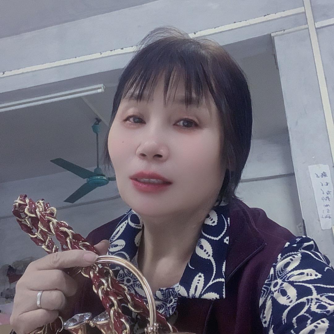包装姐晚上九点钟