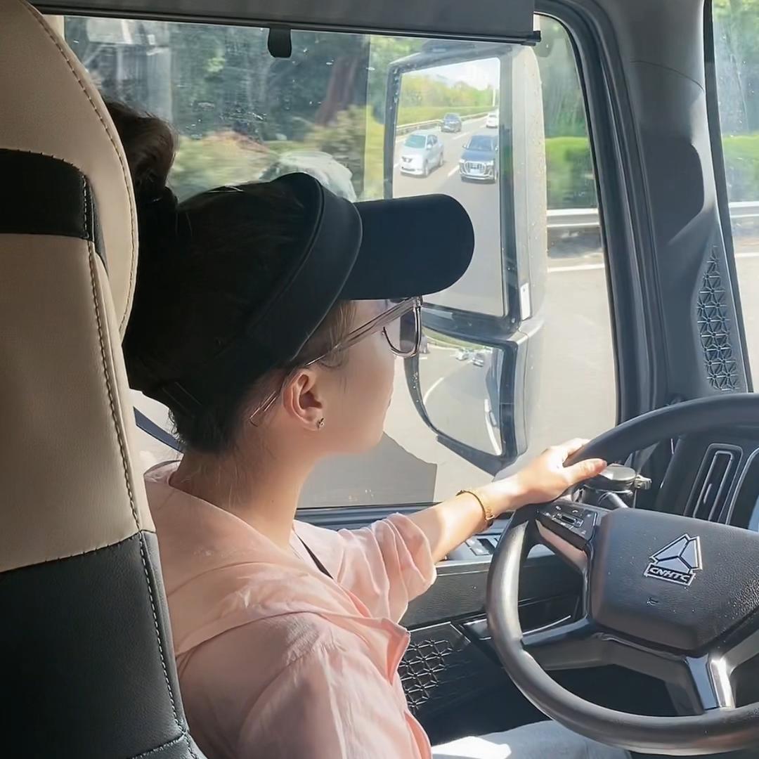 卡车婷婷🚚