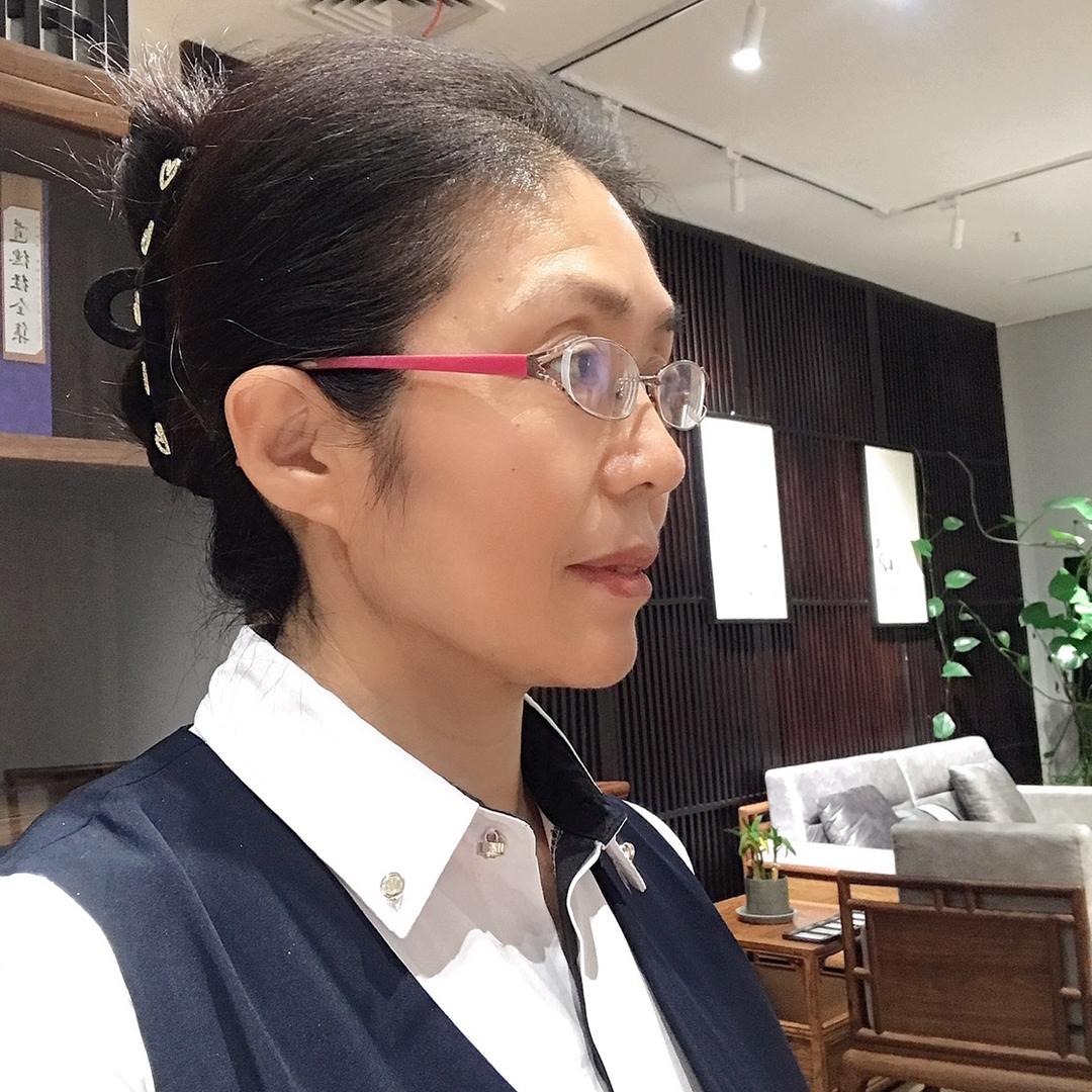 新中式红木家具孙姐