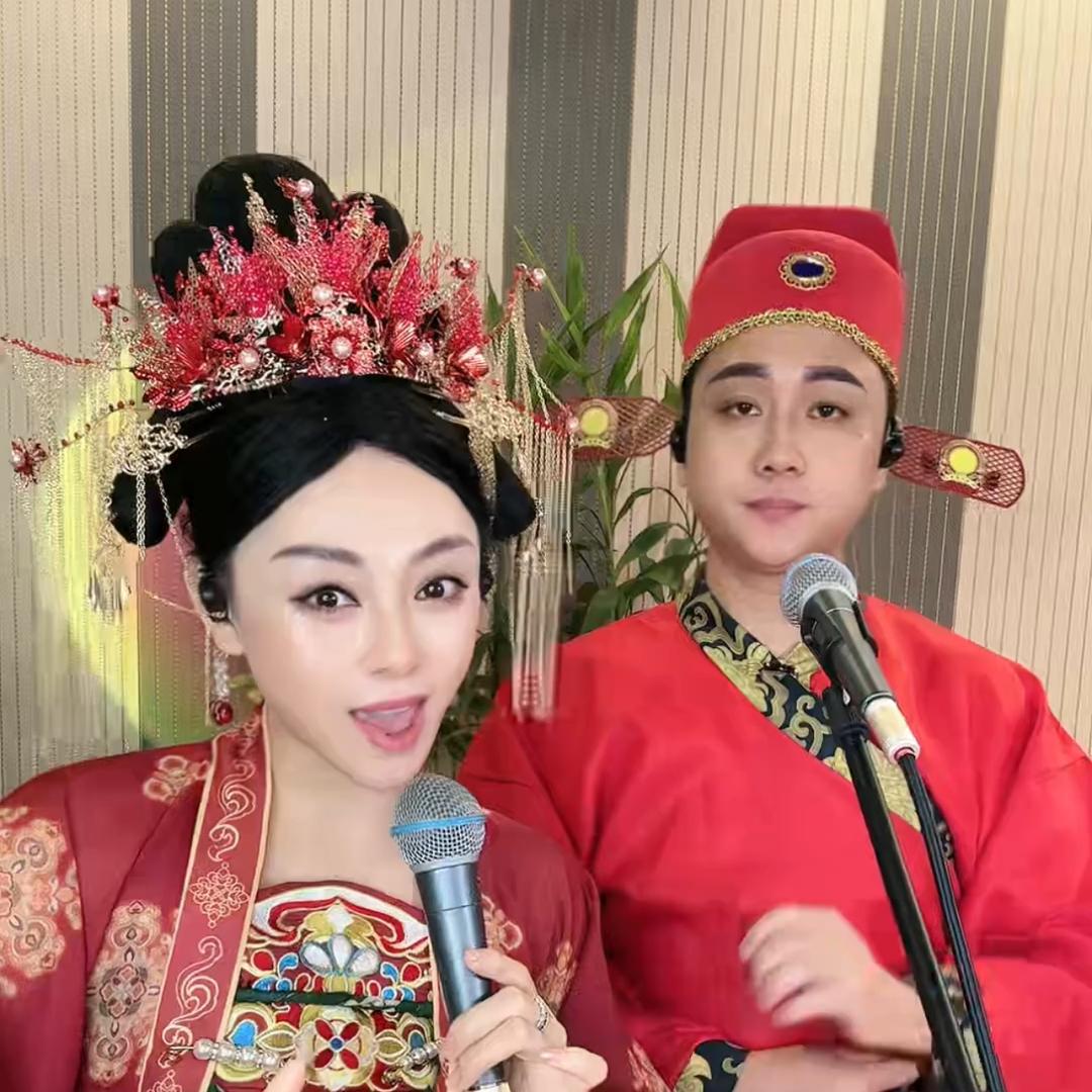 桃菲 珊珊 华仔 坚坚