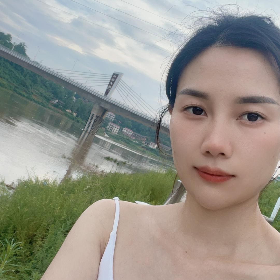 688小雨百货场