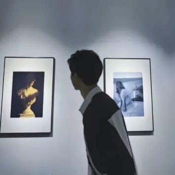 随风.