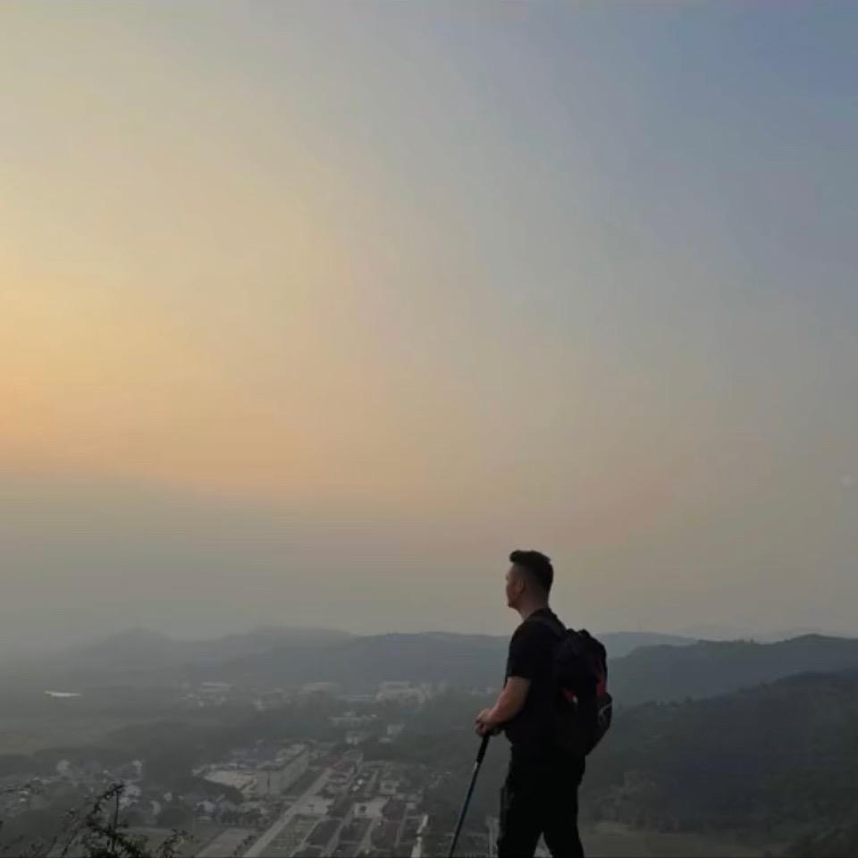 海中央