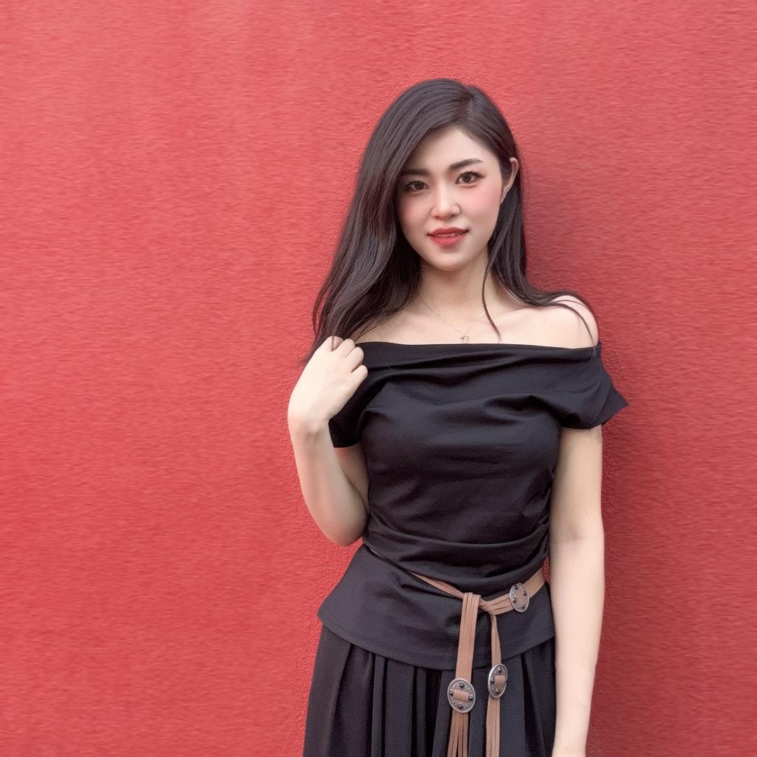 小杰（张甜甜控卡轻食🉑️外卖