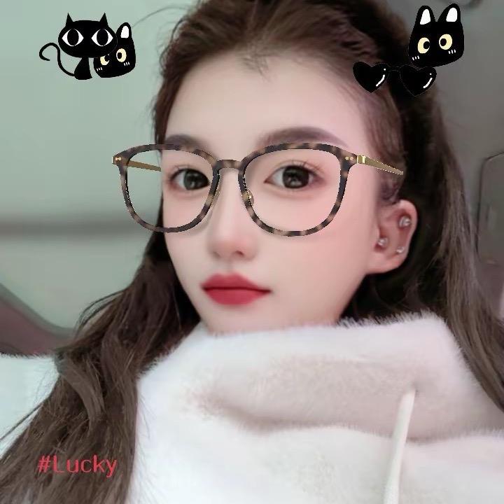 皎皎