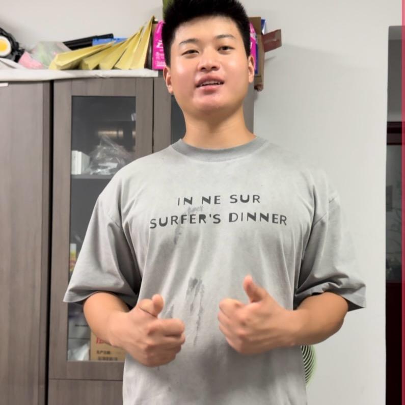 郑王龙又饿了