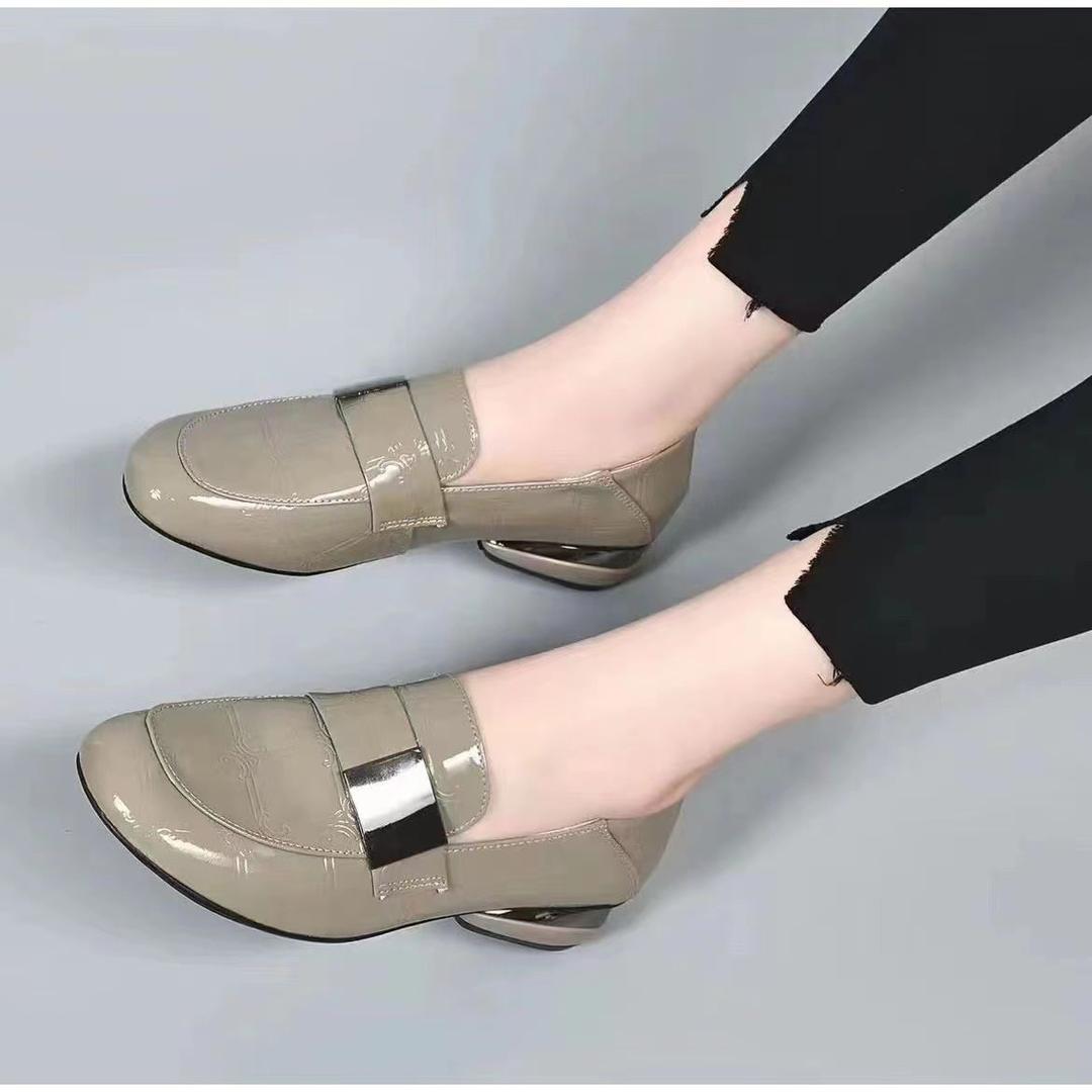 佳禾真皮女鞋店