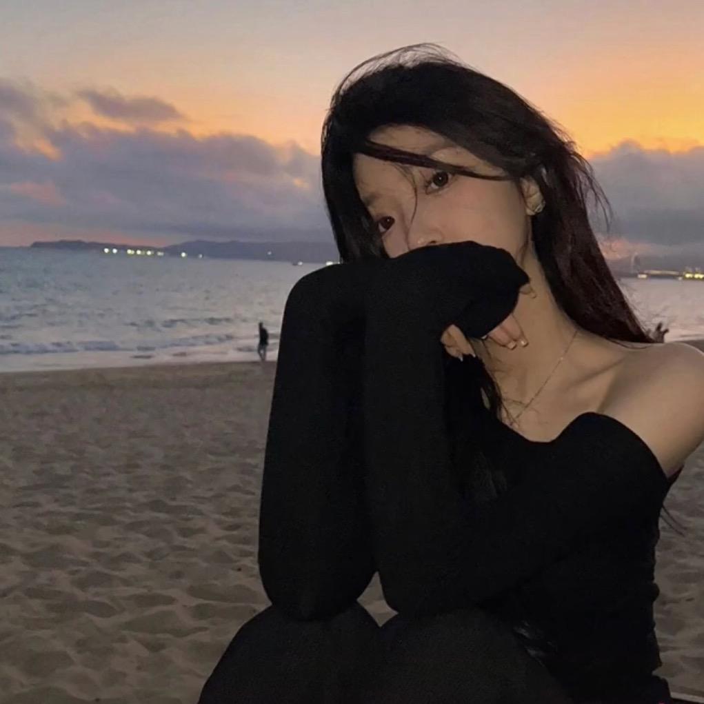 尚榈优品佳璟饰品专卖店焱