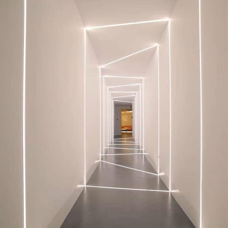 捷瑞尔线型灯无主灯